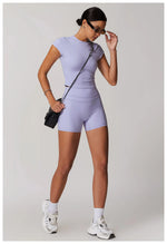 Load image into Gallery viewer, Performance Contoured Seamless Yoga Shirt Quick Dry
