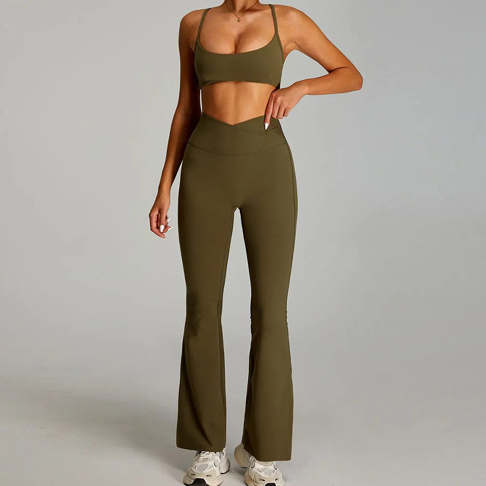 Luxurious Contoured Yoga Set Quick Drying Performance