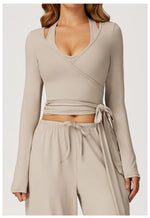 Load image into Gallery viewer, Premium Extended Sleeve Contour Yoga Top Performance
