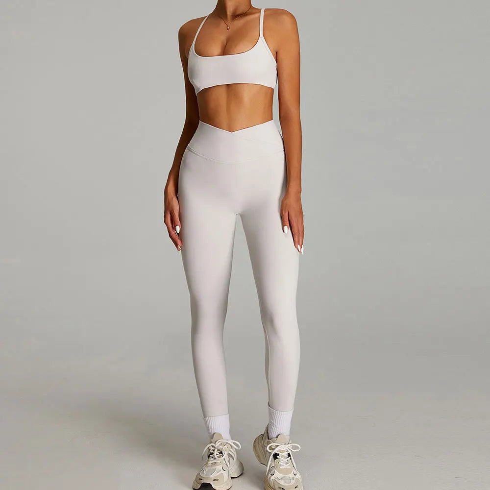 Luxurious Contoured Yoga Set Quick Drying Performance