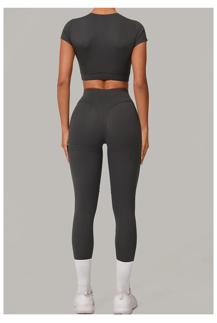 Luxurious Contour Performance Yoga Sculpt Set Silhouette