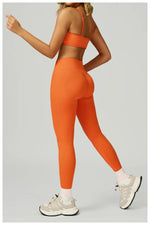 Load image into Gallery viewer, Seamless Contour 2-Piece Contemporary Yoga Set Breathable
