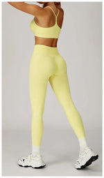 Load image into Gallery viewer, Seamless Contour Two Piece Yoga Set for Performance
