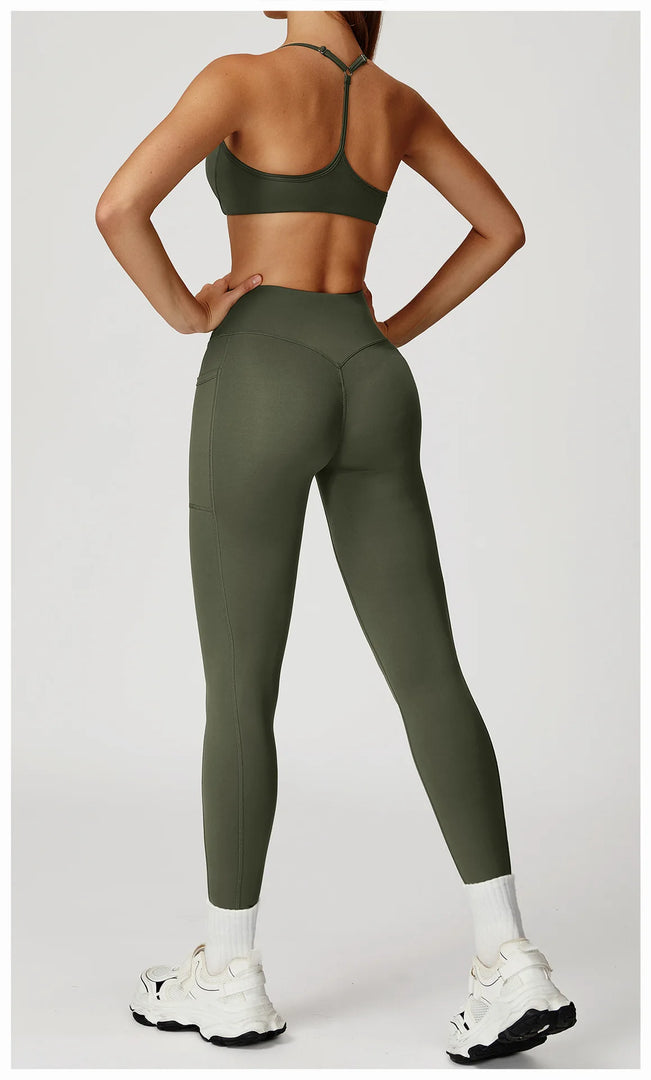 Two Piece Contoured Seamless Performance Athletic Set Nylon