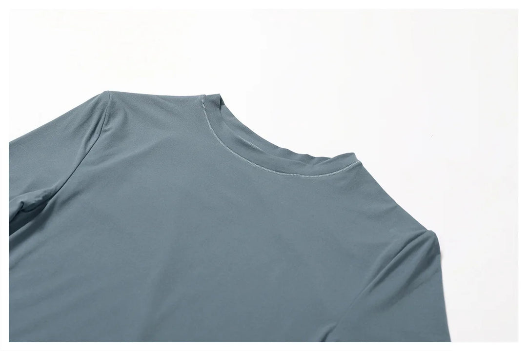 Breathable Seamless Contour Long Sleeve Top Performance