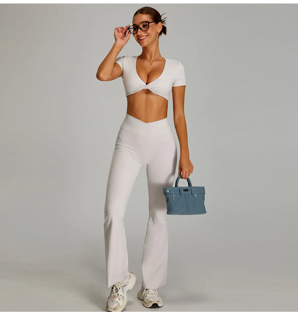 Luxurious Contoured Yoga Set Quick Drying Performance