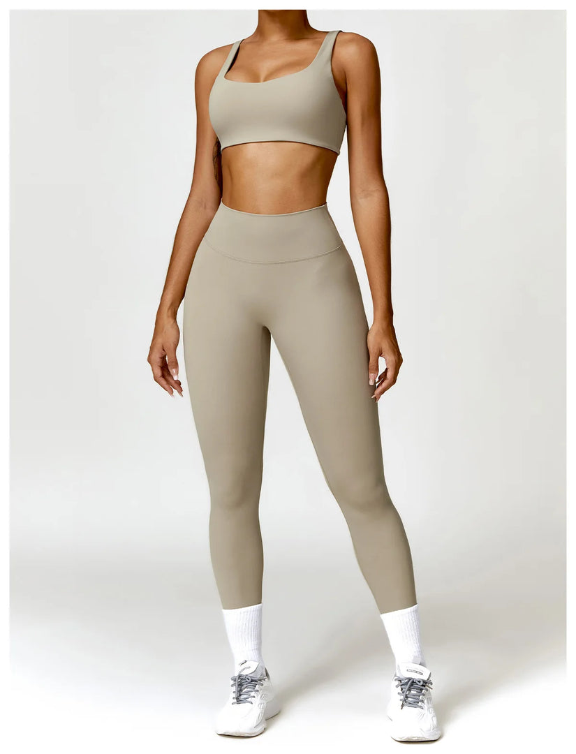 Contoured Padded Sling Seamless Sports Bra Quick Dry