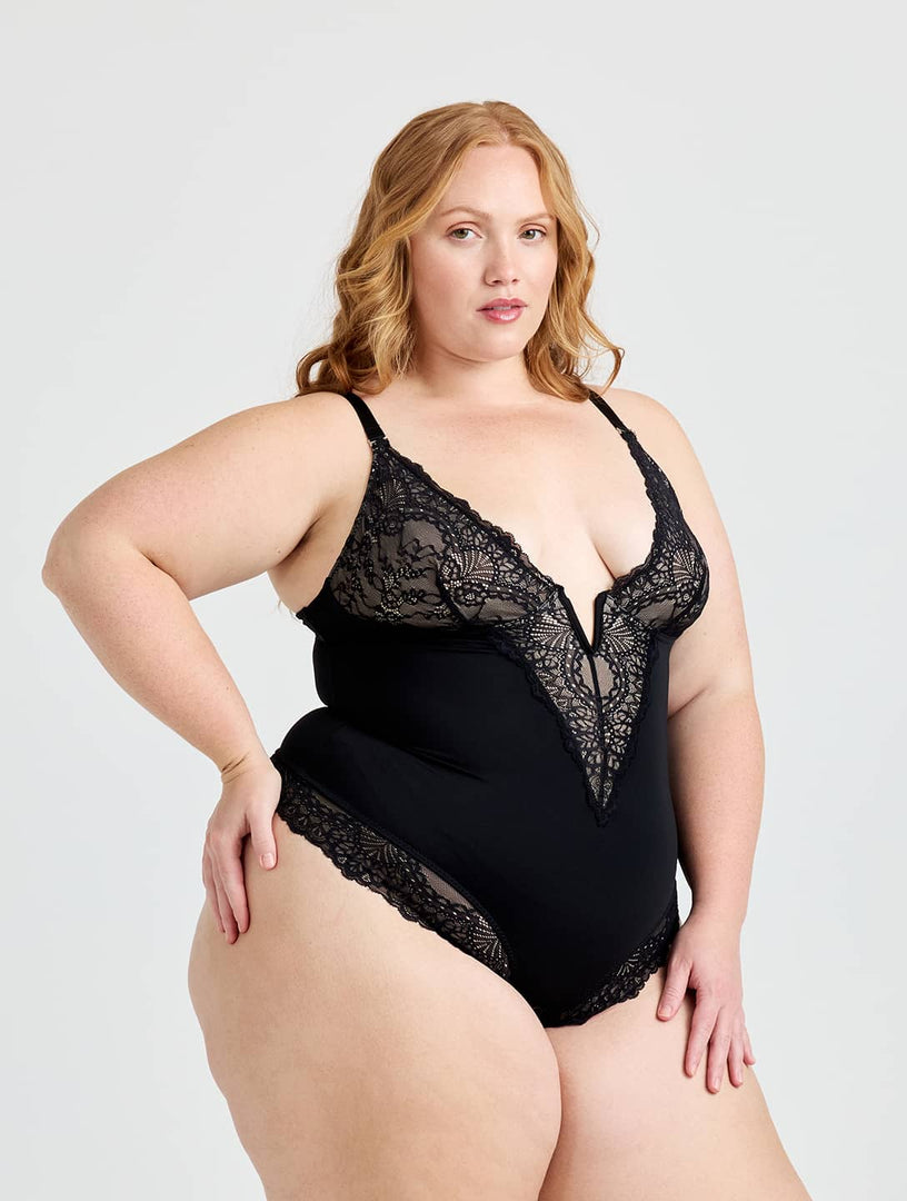 Snatch Them CocoaPlums! | V-Neck Half Laced Bodysuit