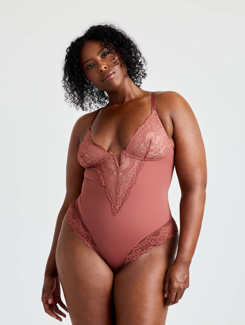 Snatch Them CocoaPlums! | V-Neck Half Laced Bodysuit