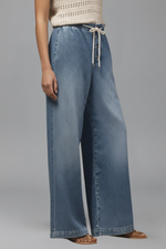 Load image into Gallery viewer, Women's Light Blue Jeans Elastic Drawstring Waist Relaxed Wide Leg Casual Jean Style
