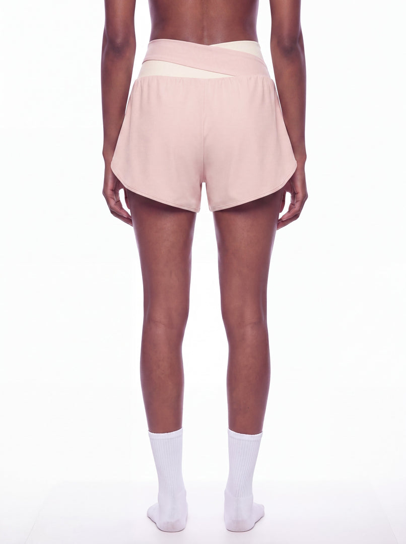 Cecilia Yoga Panelled Shorts - In Light Pink