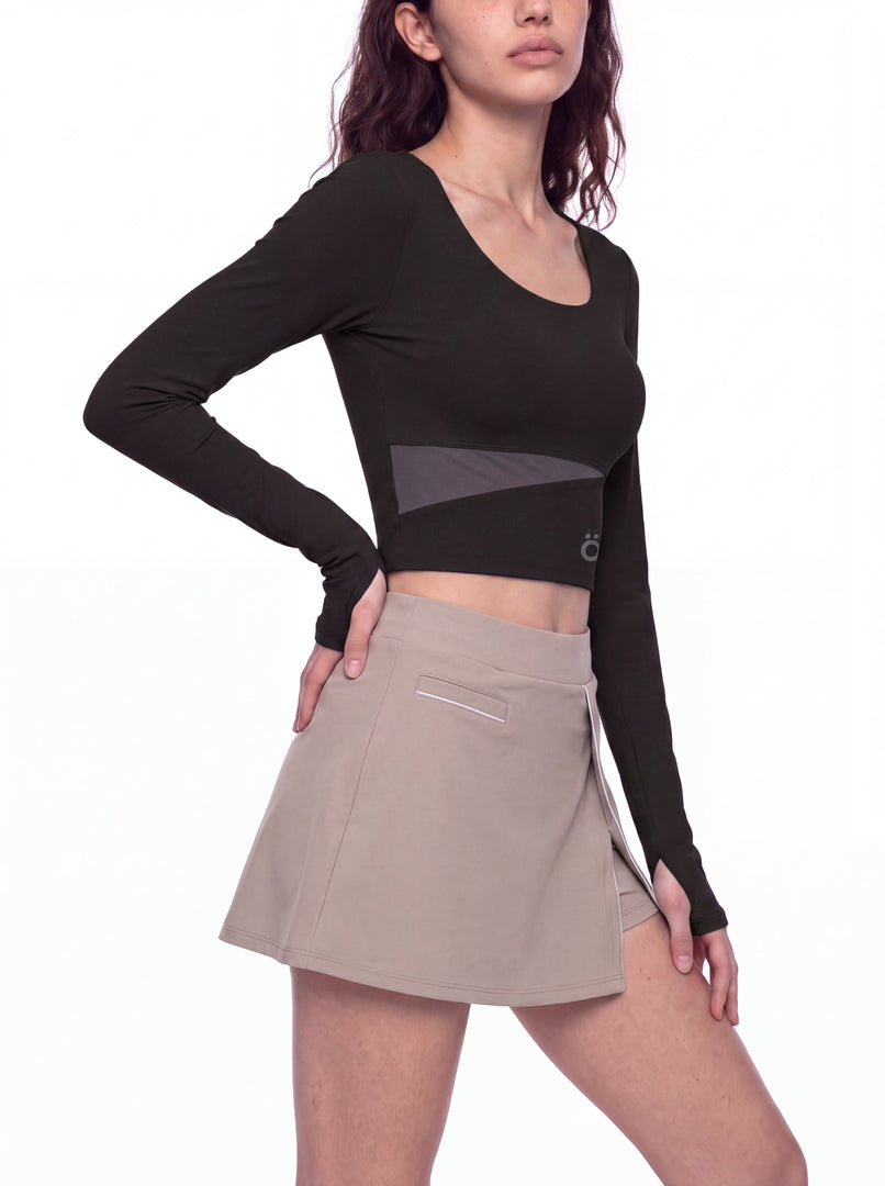 Celestia Panelled Long Sleeve Yoga T-Shirt - In Black