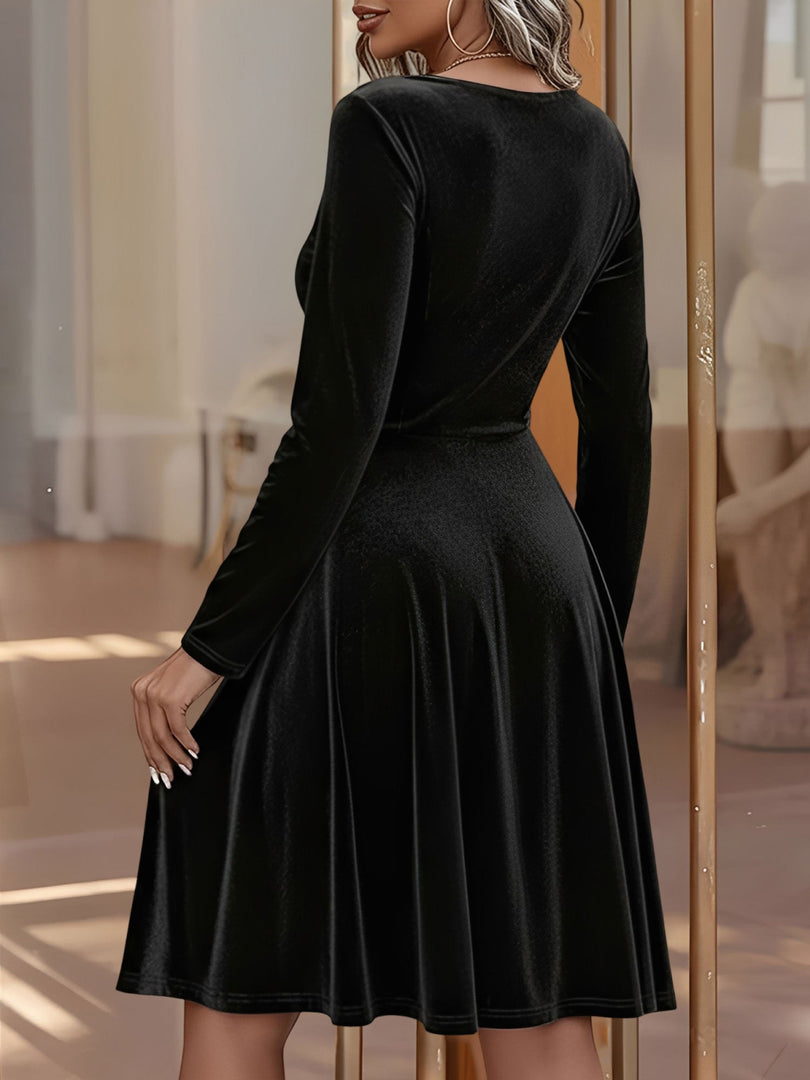 Women's Velvet Mini Dress Round Neck Long Sleeve Flared a Line Autumn Wedding Guest Style